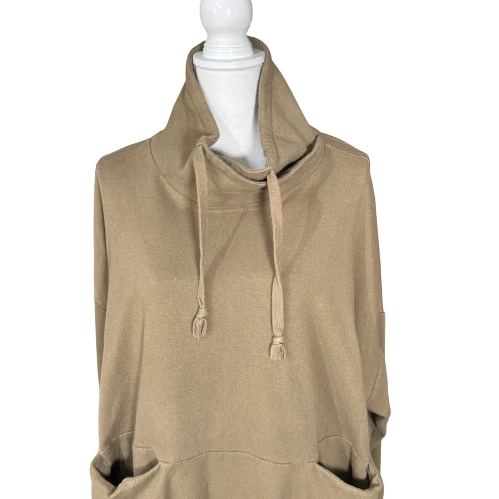Free People Beach Olive Tan Funnel Neck Oversized Tunic Sweatshirt Pockets M GUC